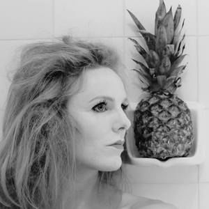 Meet your Posher, Alaine